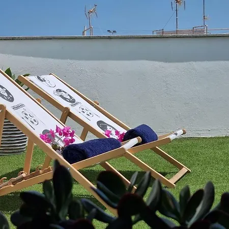 Bel Air Surf Escape Apartment *