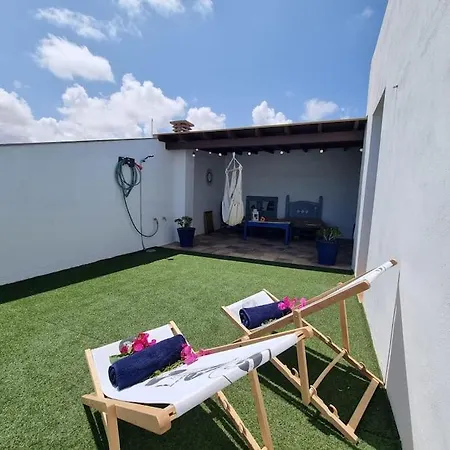 Bel Air Surf Escape